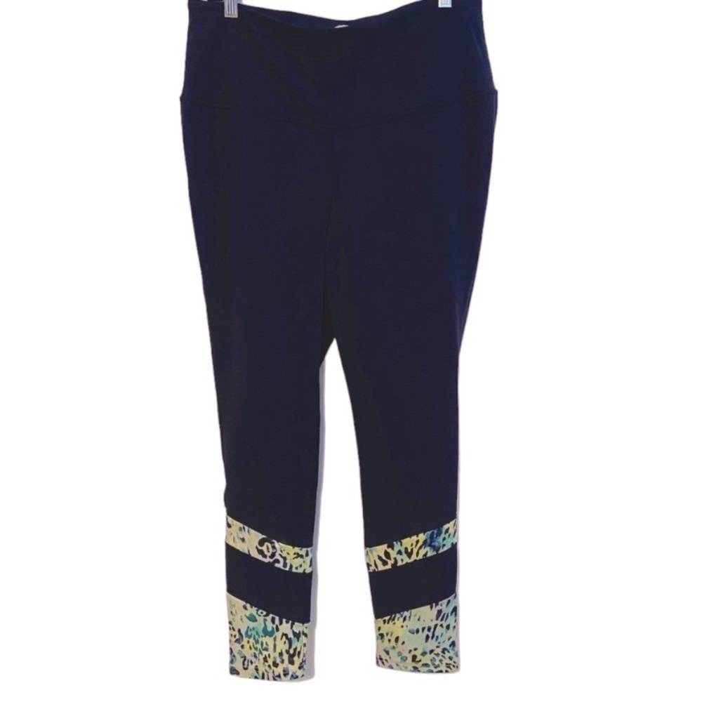 Zenergy Chicos NWT navy blue exercise pants.  Chico’s Size 2. (Size large / 12)